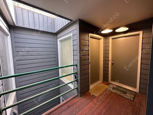 Photo - 1594 Bradley Dr