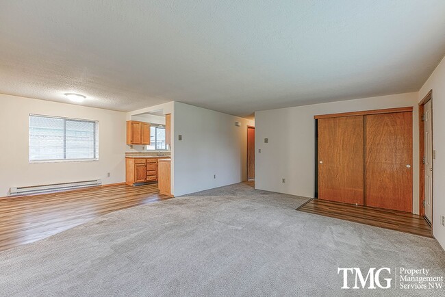 Photo - Classical Cute Duplex w/ 2 Bed 1 Bath in Washougal!