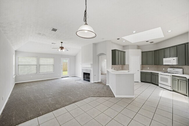 Spacious 3/2 with an Office in Winfield Lakes!
