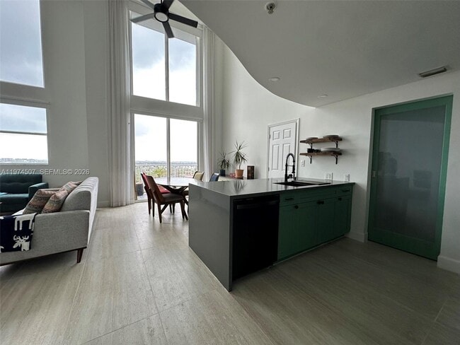 Building Photo - 1 Glen Royal Pkwy Unit 1613