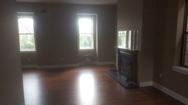 Photo - 1304 Liverpool St Unit 3