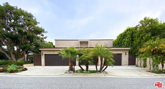 Photo - 31518 Broad Beach Rd