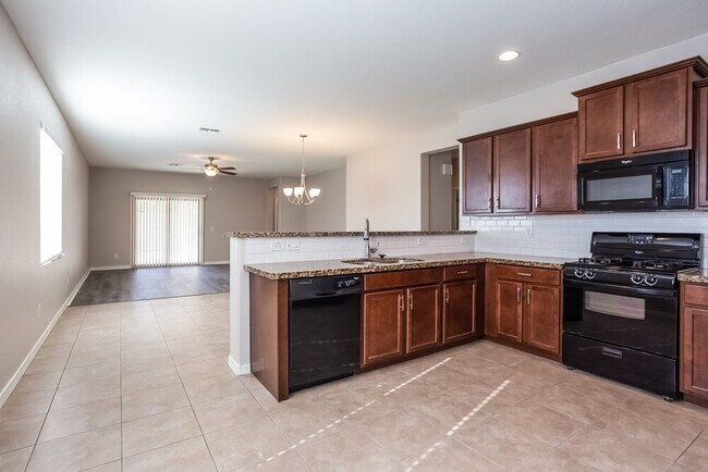 Photo - 33022 N Falcon Trail