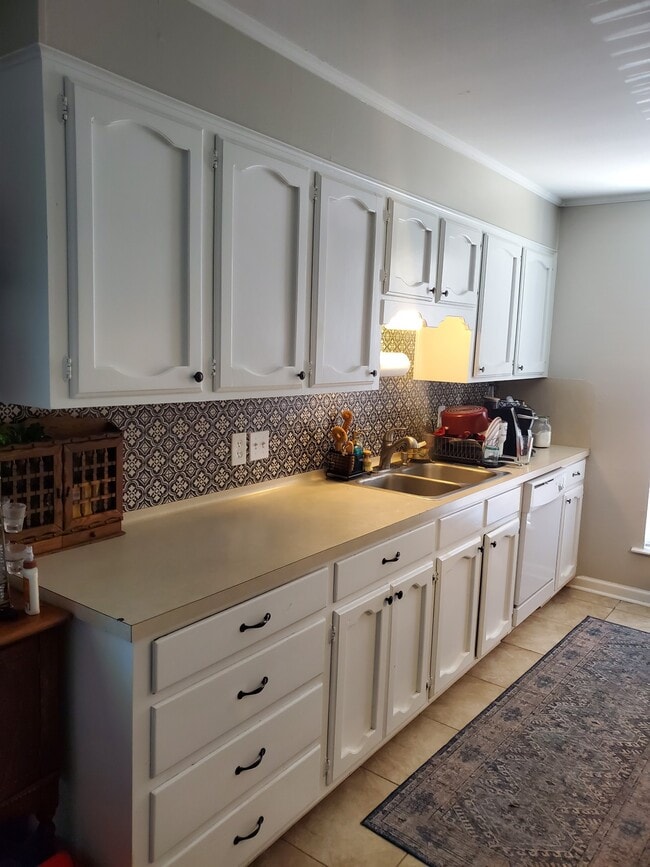 Building Photo - 15346 Crystal Dr Unit 15346 Crystal Dr. Rental