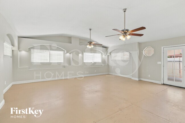1335 Clagett Ln