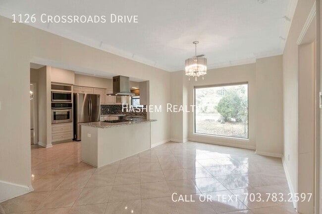 Photo - 1126 Crossroads Dr