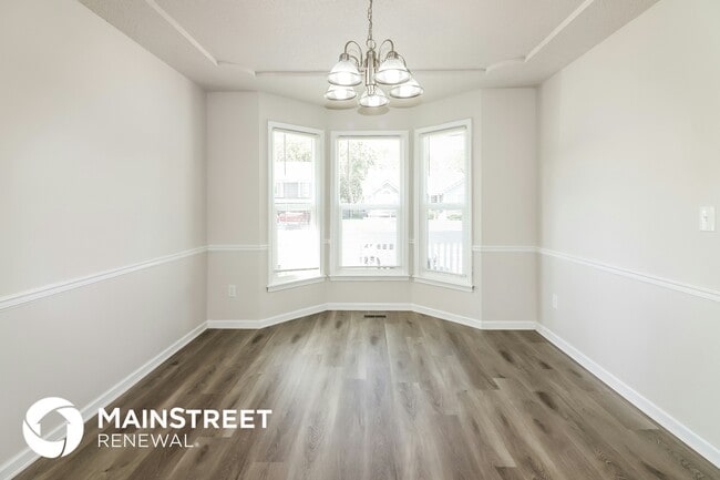 Photo - 609 NE Bristol Dr