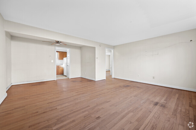 Building Photo - 67 Oak St Unit A Rental