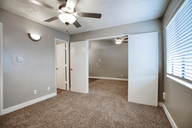 Photo - Valencia Park