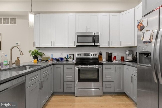 Photo - 1702 Point Breeze Ave Apartment Unit A