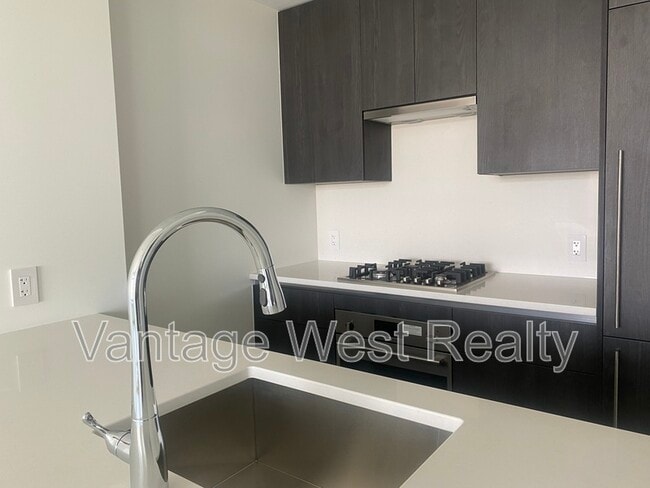 Building Photo - 1626-1626 Water St