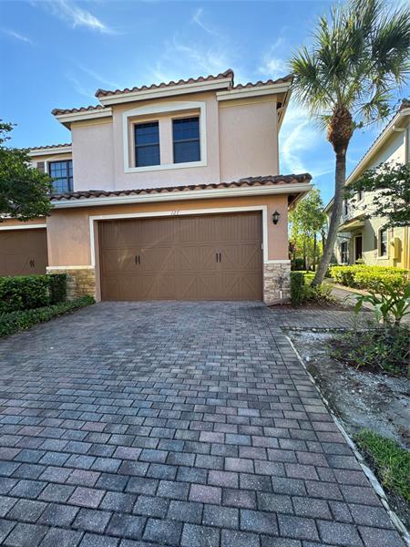 Photo - 127 Riverwalk Cir W