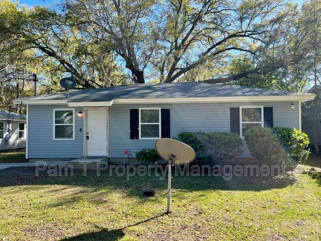 Photo - 1925 Cowan Ave