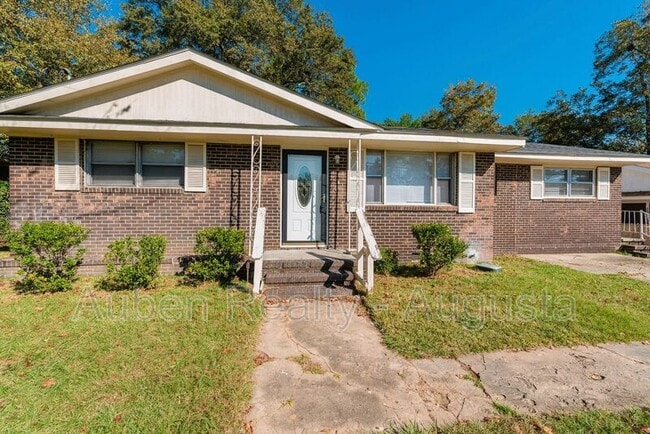 Photo - 2211 Ruby Dr