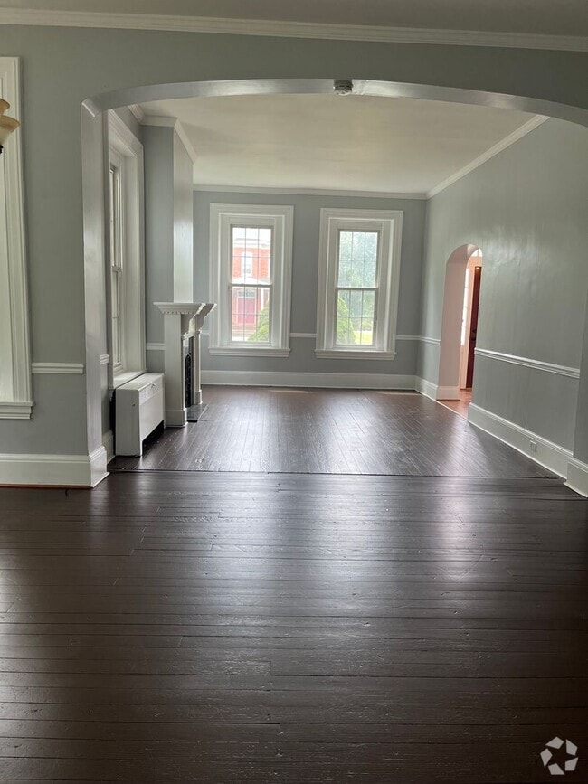 Building Photo - 1461 Manor St Unit Apt D