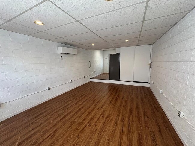 Photo - 5017 Rowena Ave