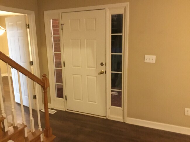 Photo - 1143 Sequoia Dr