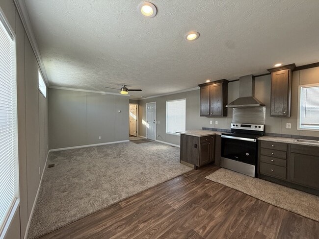 Photo - 10610 State Rte 762