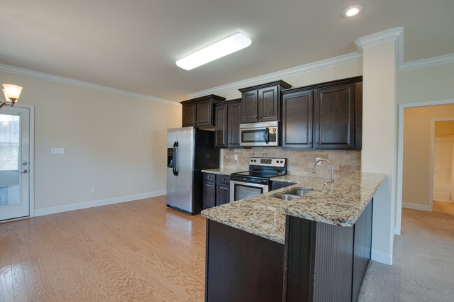 Photo - 2917 Magnolia Park Drive Southeast