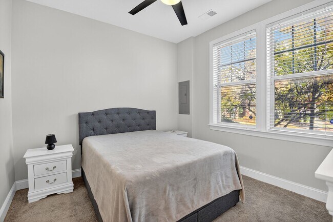 Photo - 7902 Yellowstone Way