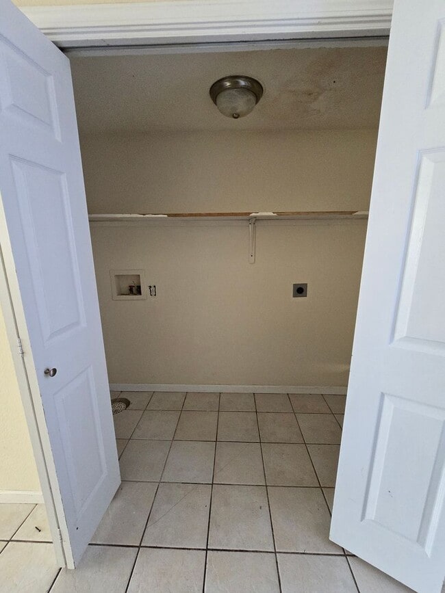 Photo - 5505-5507 Volunteer Dr. Unit 5507 Volunteer Dr.