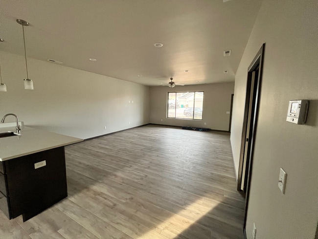 2212 Quartzite Dr