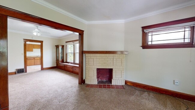 Building Photo - 1285 Cranford Ave Unit 2nd Floor