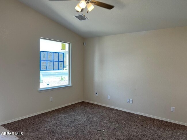 Photo - 4868 Marisabel Azcarate St