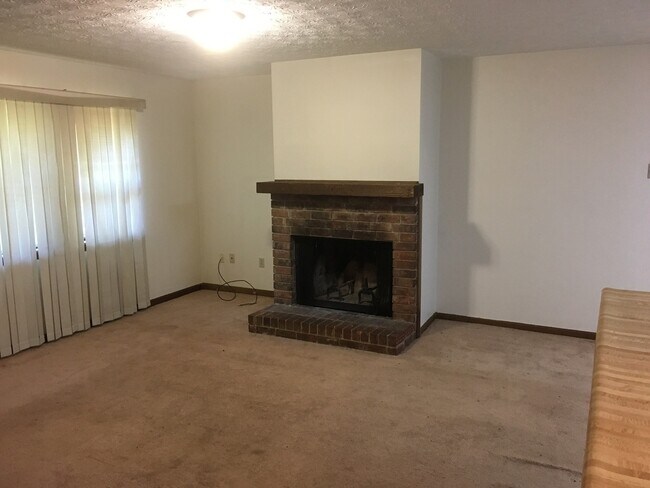 Photo - 115-117 Bayberry Ct Unidad 115 Bayberry Court