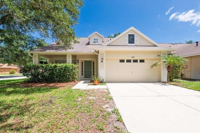 Building Photo - Updated 4BR with Bonus Room in Riverview!