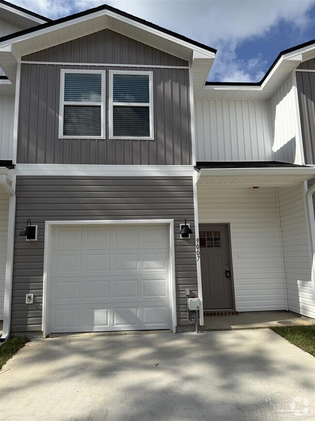 Building Photo - 9007 Golden Eye Dr Rental
