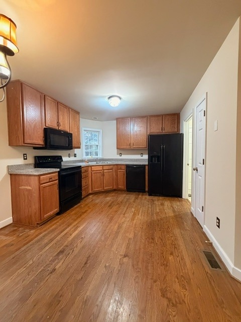 Photo - 8240 Weathered Oak Ln