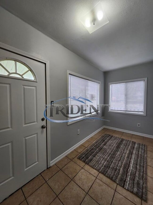 831 I St