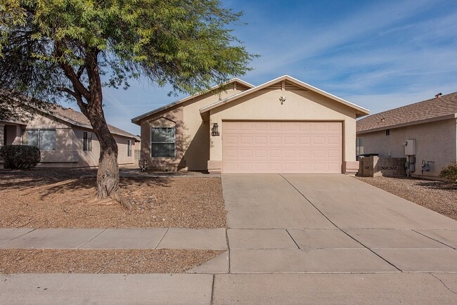 Photo - Well Located 3 Bedroom!