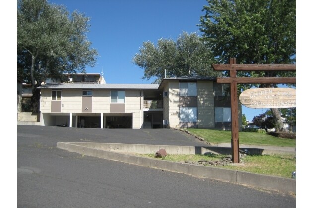 Photo - Ridgegate Apartments