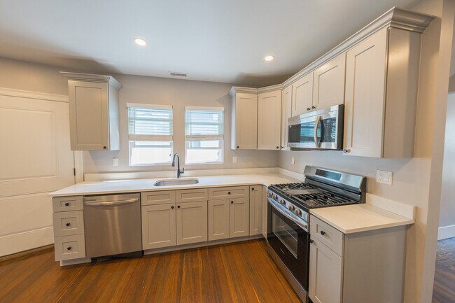 Photo - 42 Vernal St