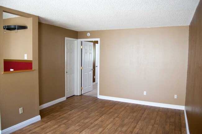 Photo - 3009 Madison Ave. Unit I-303