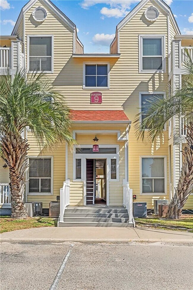 Photo - 14721 Whitecap Blvd