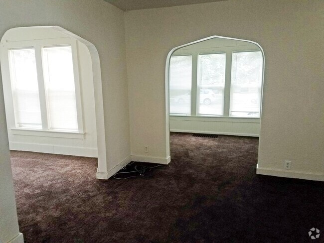 Building Photo - ce1912 Unit 1914 Rental