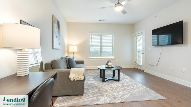 Photo - 3501 N Austin St Unidad 3310.1407457