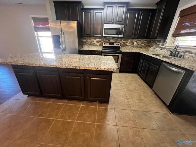 Photo - 206 Healey Dr