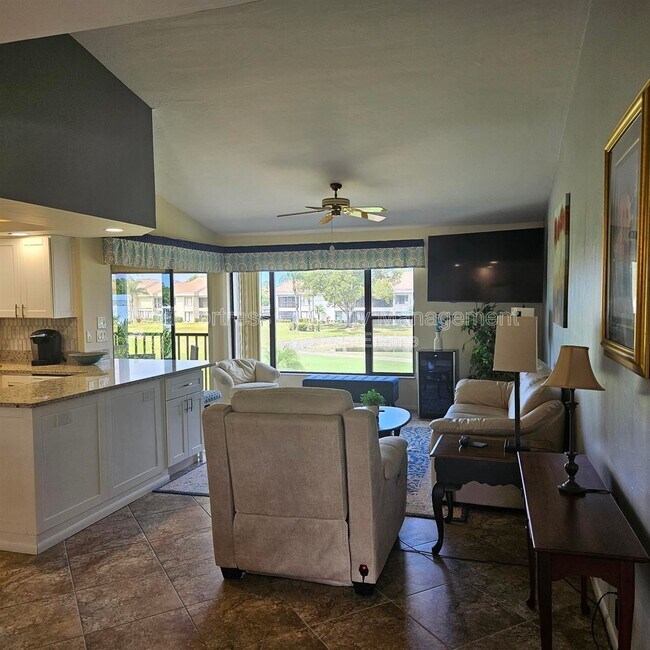 Photo - 5710 Trailwinds Dr Unit Apt 525