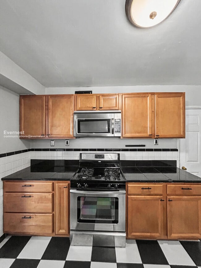 Photo - University City Charm Meets Modern Comfort / 4 Beds & 2 Baths / Available Now!