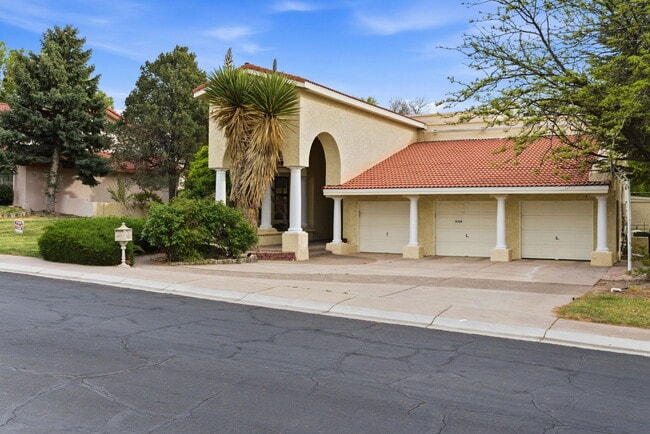 Photo - 9706 Tanoan Dr NE