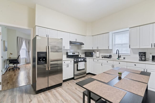 Photo - 1626 Union Turnpike Unit ID1301596P