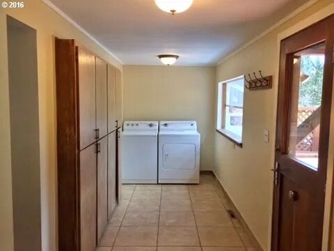 Photo - 817 E Jewett Blvd