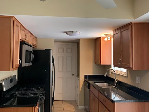 Photo - 1818 Whitney Dr