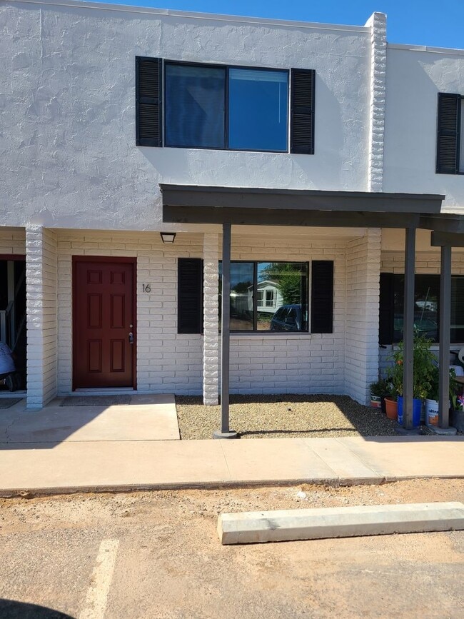 333 N 16th St