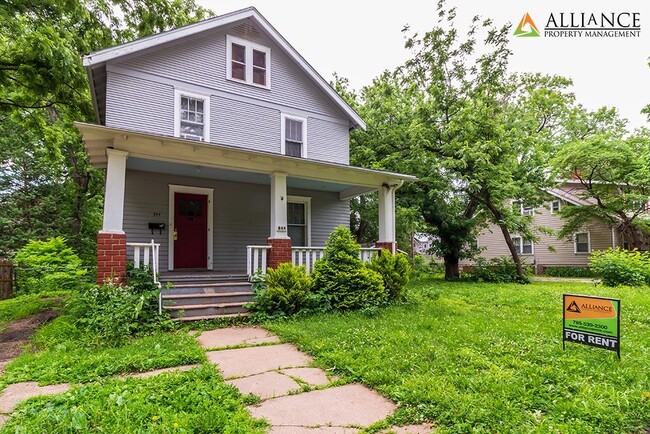 Building Photo - Fifteenth St. 344 N. Unit 344