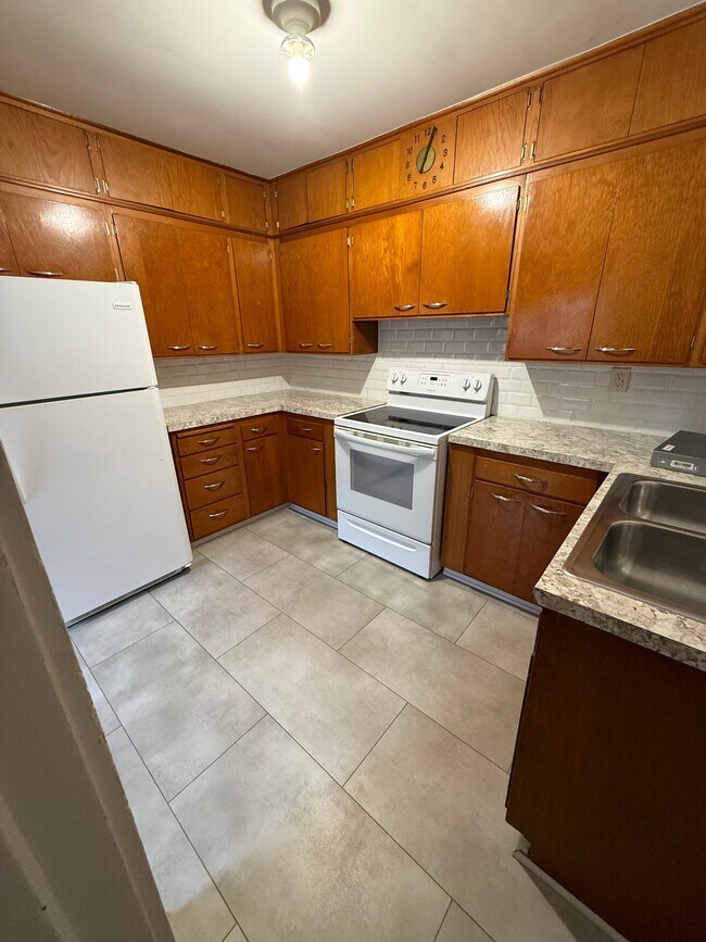 Photo - 1114 N Carlos Ave